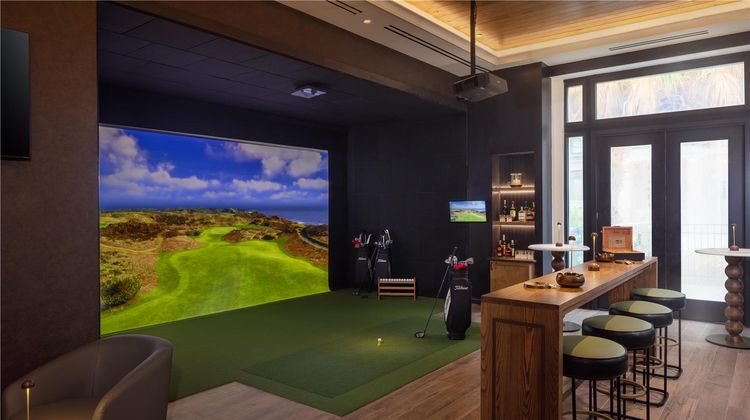 The Lowline Hotel Golf
