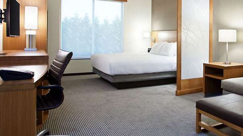 <b>Hyatt Place Pittsburgh South/Meadows Room</b>. Images powered by <a href="https://iceportal.shijigroup.com/" title="IcePortal" target="_blank">IcePortal</a>.