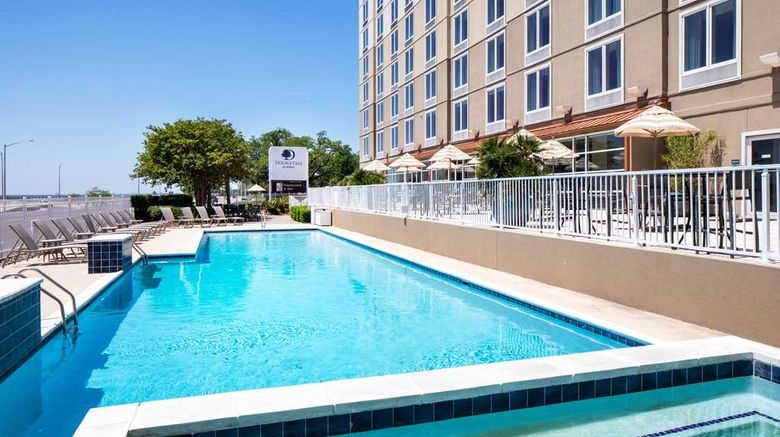 <b>DoubleTree by Hilton Hotel Biloxi Pool</b>. Images powered by <a href="https://iceportal.shijigroup.com/" title="IcePortal" target="_blank">IcePortal</a>.