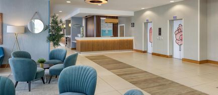 Hampton by Hilton Bournemouth Lobby