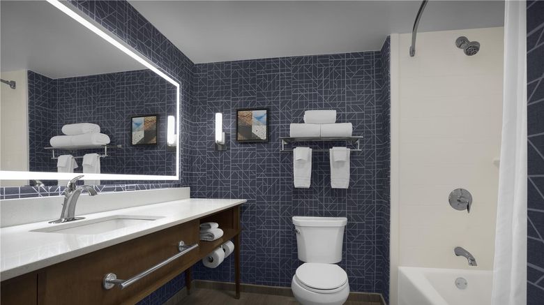 <b>Homewood Suites Washington, DC North Room</b>. Images powered by <a href="https://iceportal.shijigroup.com/" title="IcePortal" target="_blank">IcePortal</a>.