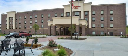 Hampton Inn Omaha Midtown-Aksarben Area Exterior