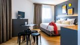 Best Western Plus Suitcase La Defense Suite