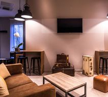 Best Western Plus Suitcase La Defense Lobby