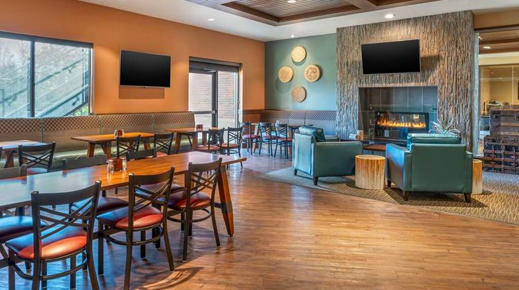 Best Western Premier Boulder Falls Inn Restaurant