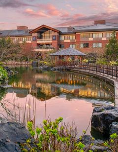Best Western Premier Boulder Falls Inn