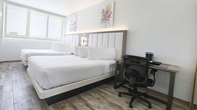 <b>San Juan Airport Hotel Room</b>. Images powered by <a href="https://iceportal.shijigroup.com/" title="IcePortal" target="_blank">IcePortal</a>.