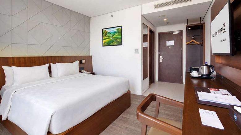 <b>Golden Tulip Pontianak Room</b>. Images powered by <a href="https://iceportal.shijigroup.com/" title="IcePortal" target="_blank">IcePortal</a>.