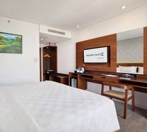 Golden Tulip Pontianak Room
