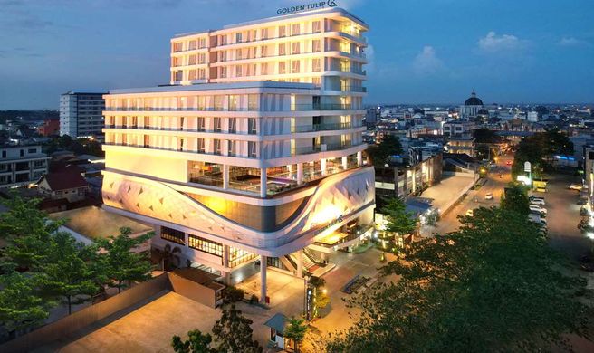 Golden Tulip Pontianak Exterior