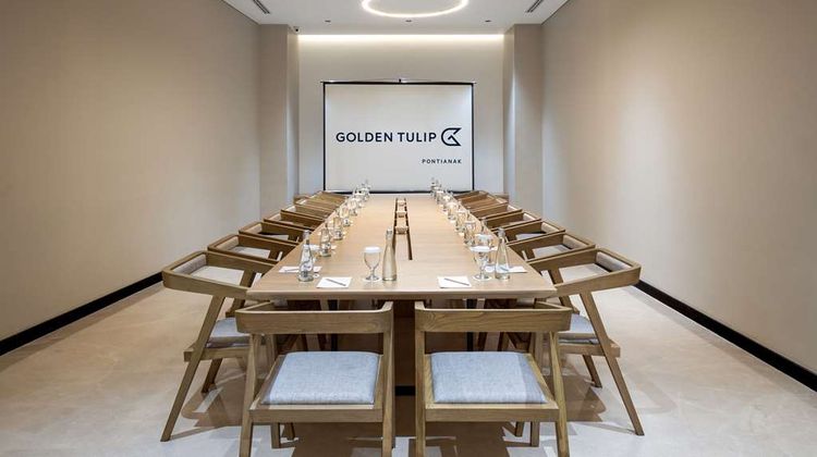 Golden Tulip Pontianak Meeting