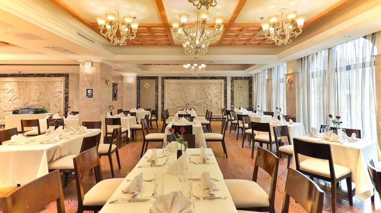 <b>Golden Tulip Addis Ababa Restaurant</b>. Images powered by <a href="https://iceportal.shijigroup.com/" title="IcePortal" target="_blank">IcePortal</a>.
