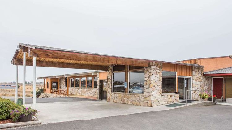 Knights Inn Boardman Exterior