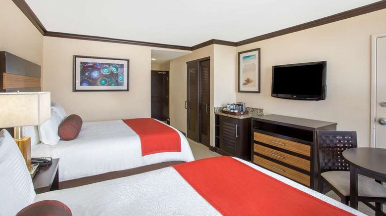 <b>Wyndham Deerfield Beach Resort Room</b>. Images powered by <a href="https://iceportal.shijigroup.com/" title="IcePortal" target="_blank">IcePortal</a>.