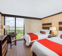 Wyndham Deerfield Beach Resort Room