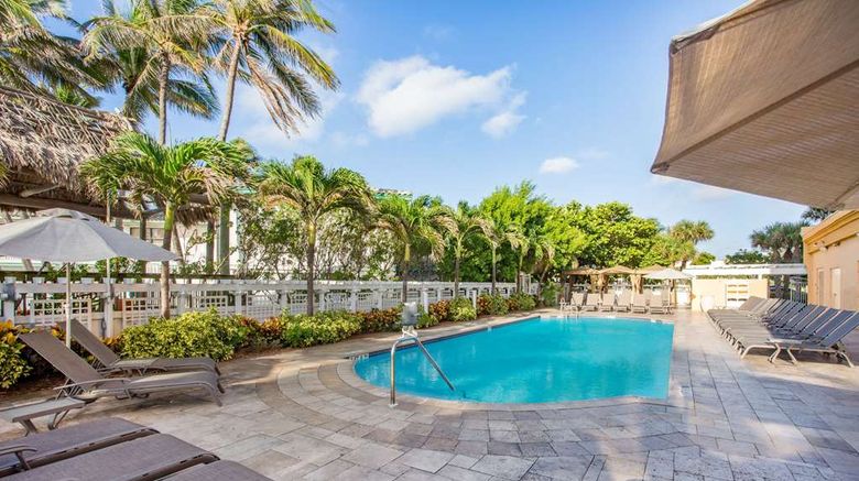 <b>Wyndham Deerfield Beach Resort Pool</b>. Images powered by <a href="https://iceportal.shijigroup.com/" title="IcePortal" target="_blank">IcePortal</a>.