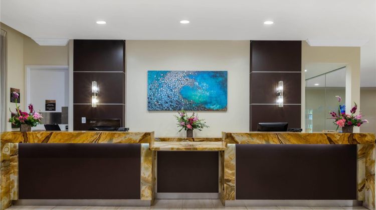 Wyndham Deerfield Beach Resort Lobby