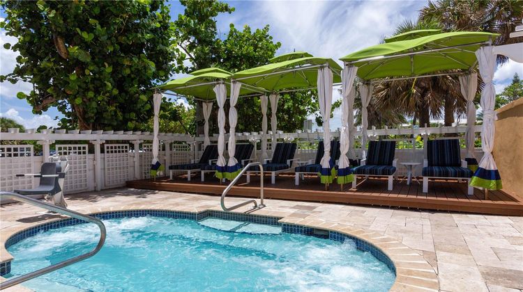Wyndham Deerfield Beach Resort Pool