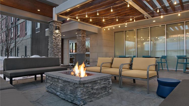 Home2 Suites by Hilton Anchorage/Midtown Exterior