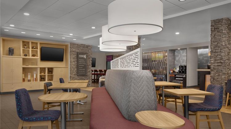 Home2 Suites by Hilton Anchorage/Midtown Lobby