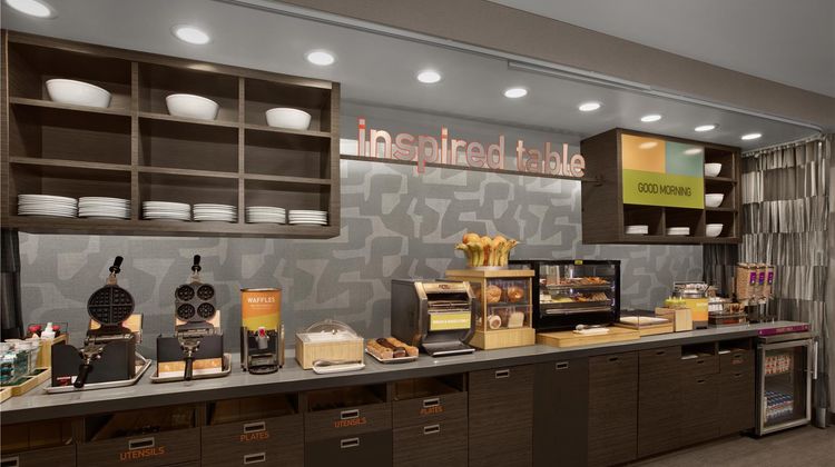 Home2 Suites by Hilton Anchorage/Midtown Restaurant