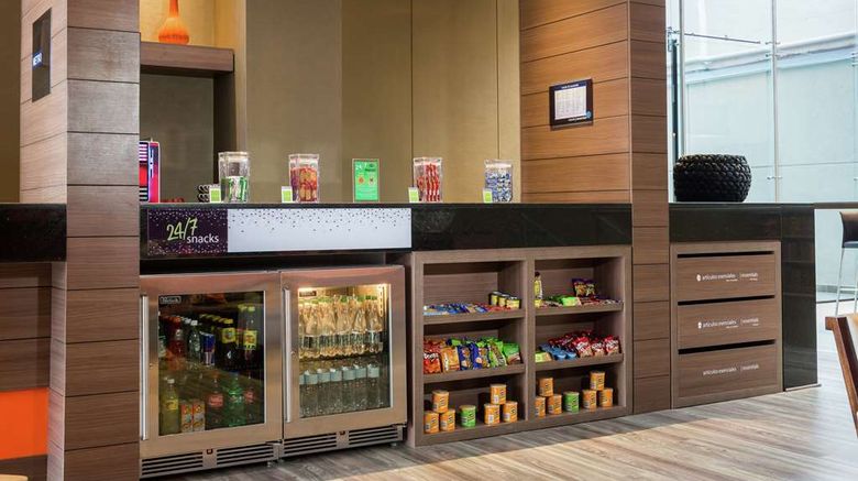 <b>Hampton by Hilton Bogota-Usuquen Restaurant</b>. Images powered by <a href="https://iceportal.shijigroup.com/" title="IcePortal" target="_blank">IcePortal</a>.