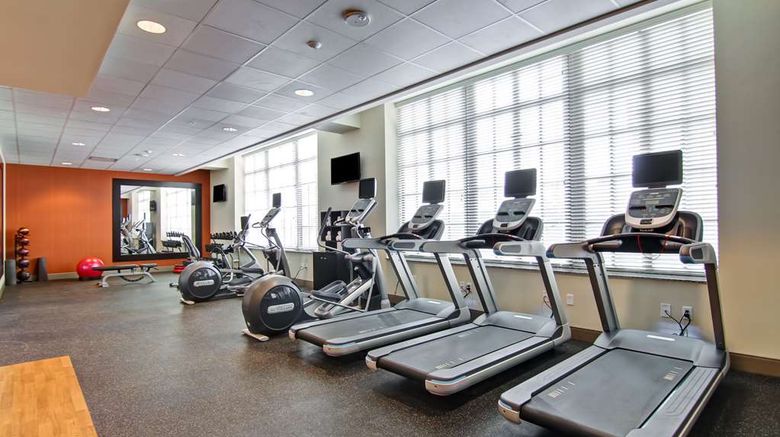 <b>Hampton Inn & Suites Cincinnati-Downtown Health</b>. Images powered by <a href="https://iceportal.shijigroup.com/" title="IcePortal" target="_blank">IcePortal</a>.