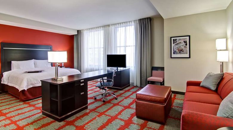 <b>Hampton Inn & Suites Cincinnati-Downtown Room</b>. Images powered by <a href="https://iceportal.shijigroup.com/" title="IcePortal" target="_blank">IcePortal</a>.