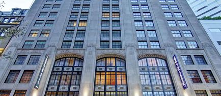 Hampton Inn & Suites Cincinnati-Downtown Exterior