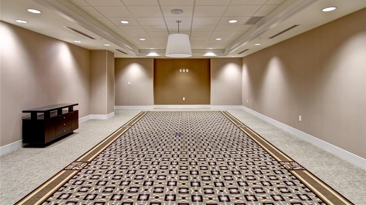 Hampton Inn & Suites Cincinnati-Downtown Meeting