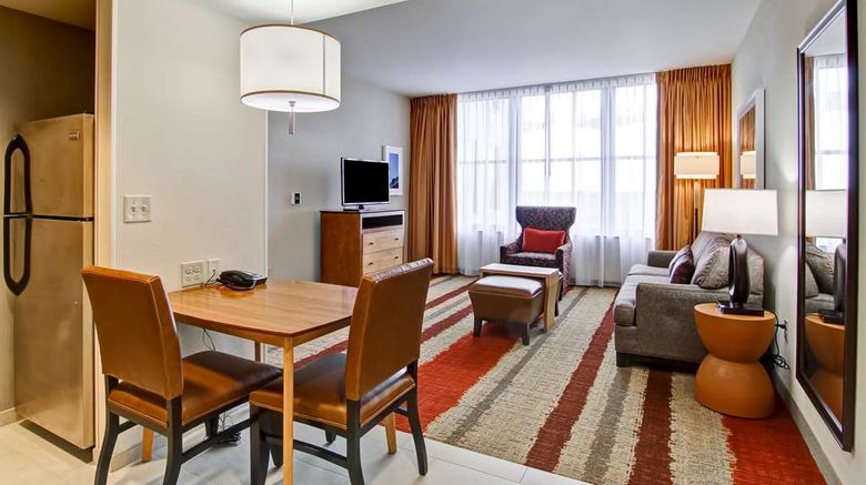 <b>Homewood Suites Cincinnati Downtown Room</b>. Images powered by <a href="https://iceportal.shijigroup.com/" title="IcePortal" target="_blank">IcePortal</a>.