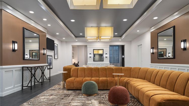 Homewood Suites Cincinnati Downtown Lobby