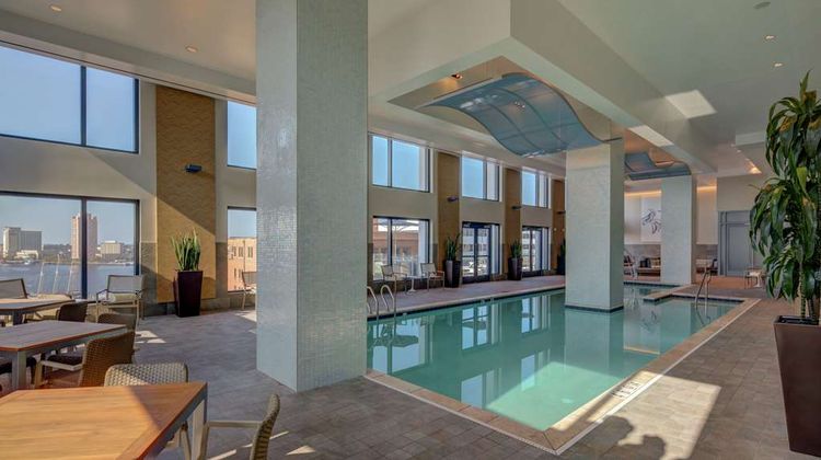 Hilton Norfolk The Main Pool