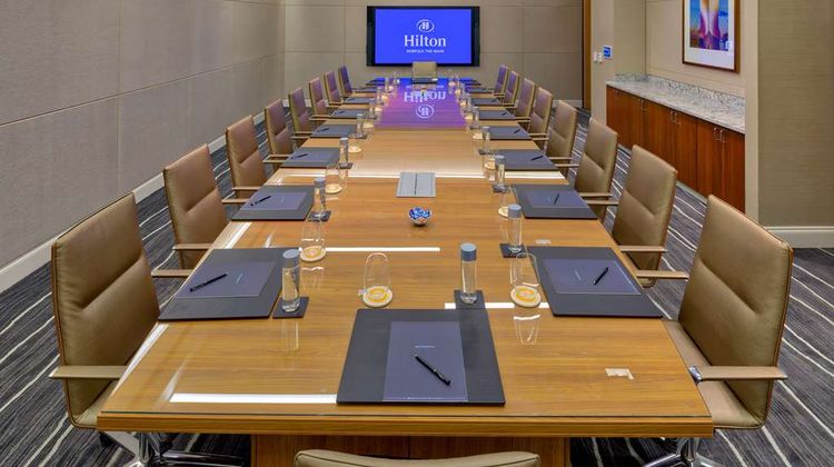 Hilton Norfolk The Main Meeting
