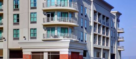 Hampton Inn & Suites Roanoke-Downtown Exterior