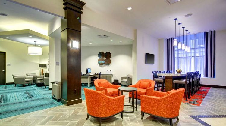 Hampton Inn & Suites Roanoke-Downtown Lobby