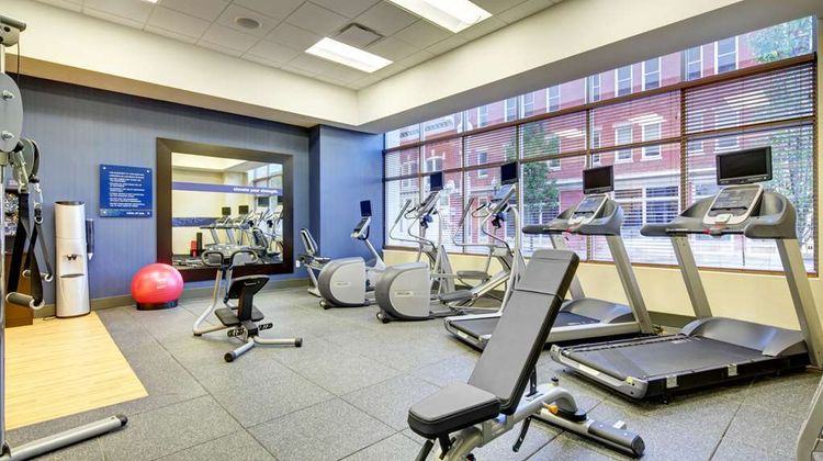 Hampton Inn & Suites Roanoke-Downtown Health