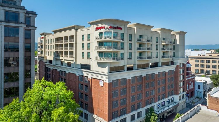 Hampton Inn & Suites Roanoke-Downtown Exterior