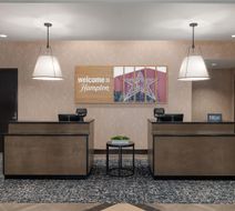 Hampton Inn & Suites Roanoke-Downtown Lobby