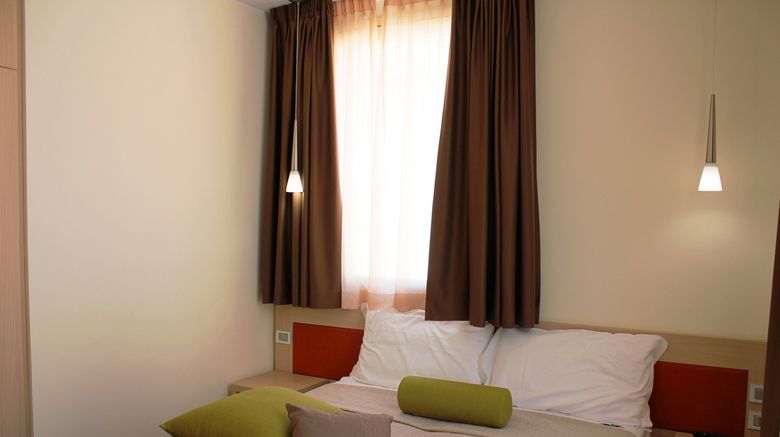 <b>Hotel 33 Baroni Suite</b>. Images powered by <a href="https://iceportal.shijigroup.com/" title="IcePortal" target="_blank">IcePortal</a>.