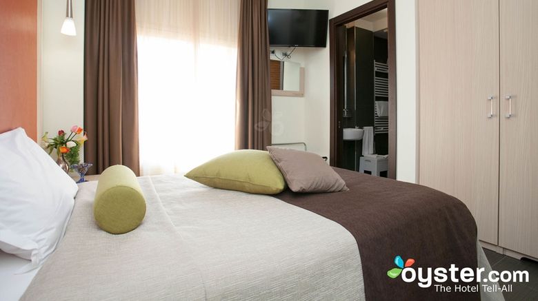 <b>Hotel 33 Baroni Room</b>. Images powered by <a href="https://iceportal.shijigroup.com/" title="IcePortal" target="_blank">IcePortal</a>.