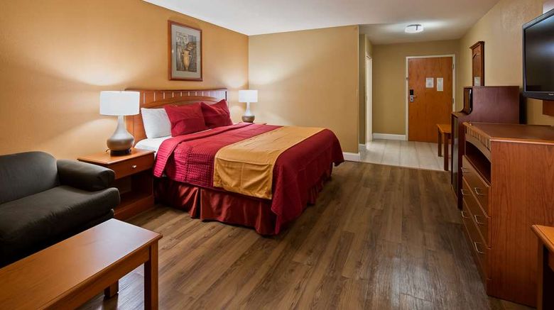 <b>Best Western Denton Inn Room</b>. Images powered by <a href="https://iceportal.shijigroup.com/" title="IcePortal" target="_blank">IcePortal</a>.