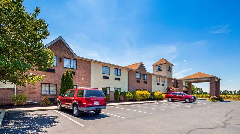<b>Best Western Denton Inn Exterior</b>. Images powered by <a href="https://iceportal.shijigroup.com/" title="IcePortal" target="_blank">IcePortal</a>.