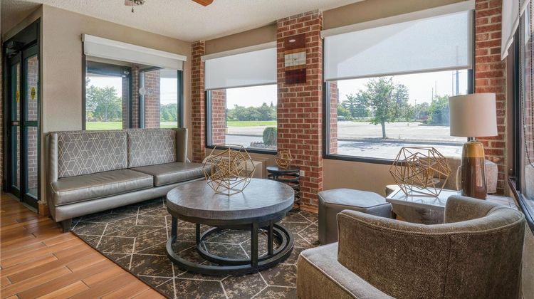 Best Western Muncie Lobby