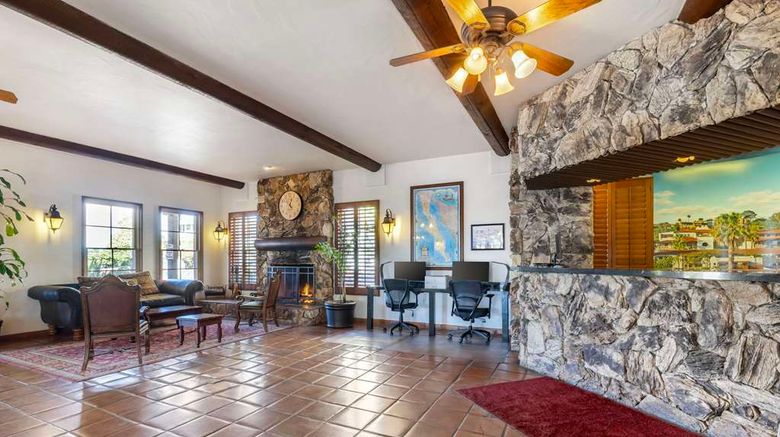 <b>Best Western Plus Hacienda Old Town Lobby</b>. Images powered by <a href="https://iceportal.shijigroup.com/" title="IcePortal" target="_blank">IcePortal</a>.