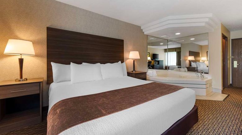 <b>Best Western Spooner Riverplace Room</b>. Images powered by <a href="https://iceportal.shijigroup.com/" title="IcePortal" target="_blank">IcePortal</a>.