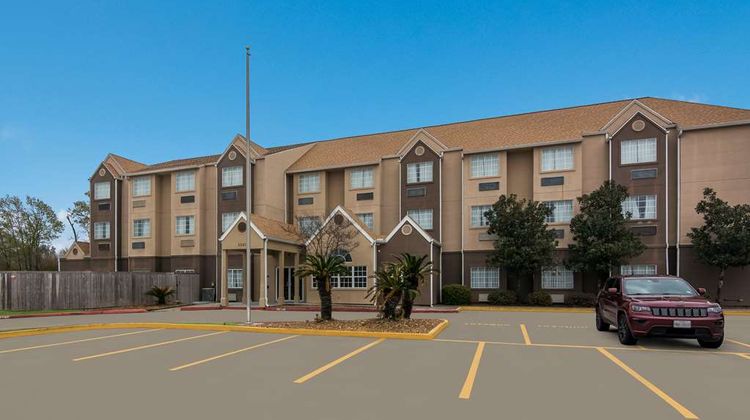Americas Best Value Inn & Suites Exterior
