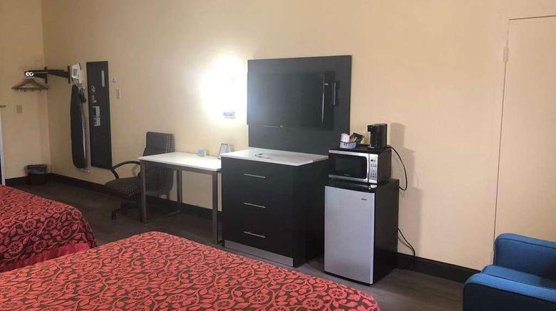 <b>Days Inn Grove City Columbus South Room</b>. Images powered by <a href="https://iceportal.shijigroup.com/" title="IcePortal" target="_blank">IcePortal</a>.