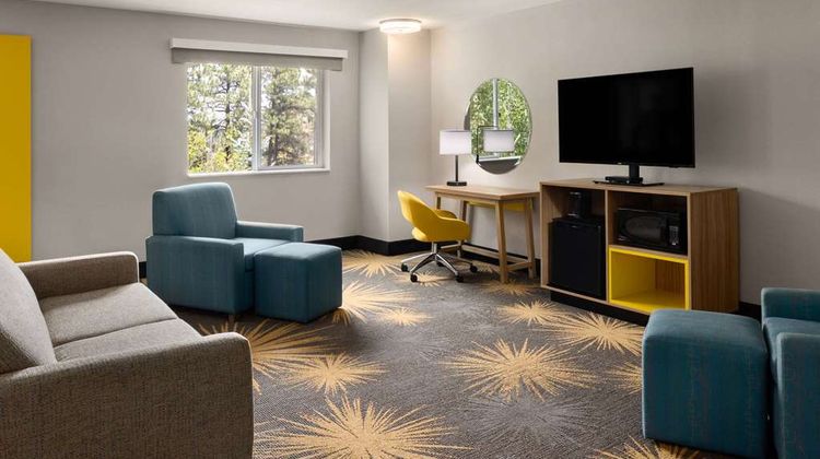 Days Inn Williams Suite