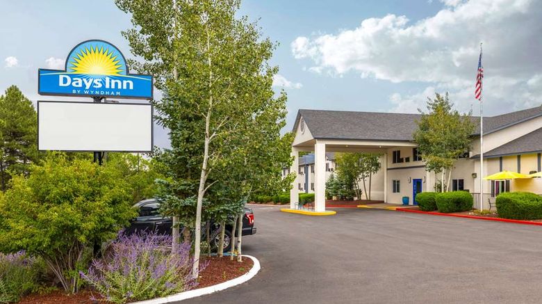 Days Inn Williams Exterior. Images powered by <a href="https://iceportal.shijigroup.com" target="_blank" rel="noopener">Ice Portal</a>.